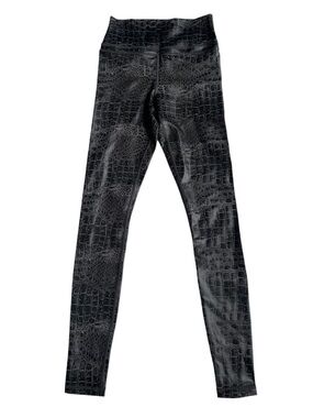 Zyia Active Light n Tight leggings Black Gray Reptile Women’s Sz 2 Shiny